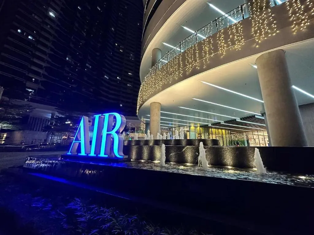 Staycations Up Above 4 Modern 1Br @ Air Makati City