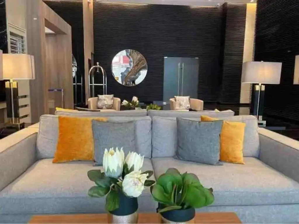 Staycations Up Above 4 Modern 1Br @ Air Makati City